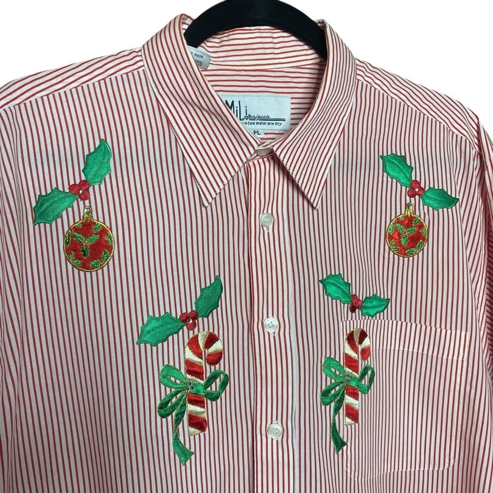 Mili desiqua vintage Christmas red stripes white embroidered 90’s button down XL